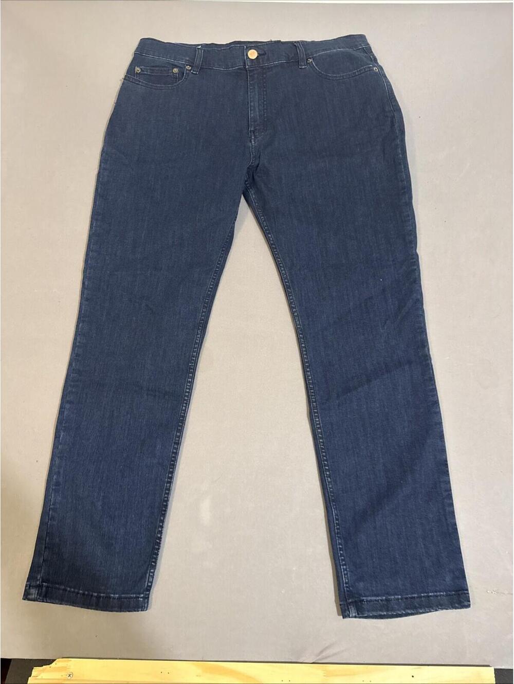Mugsy Jeans Mens 38x30 Studio Blues Casual Straight Leg Stretch Denim Comfort